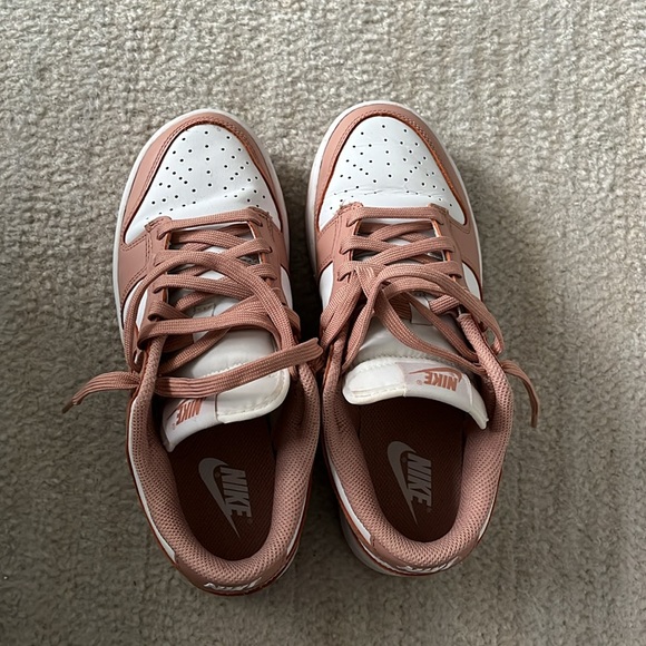 Nike Women's Pink and White Sneakers - Picture 4 of 5